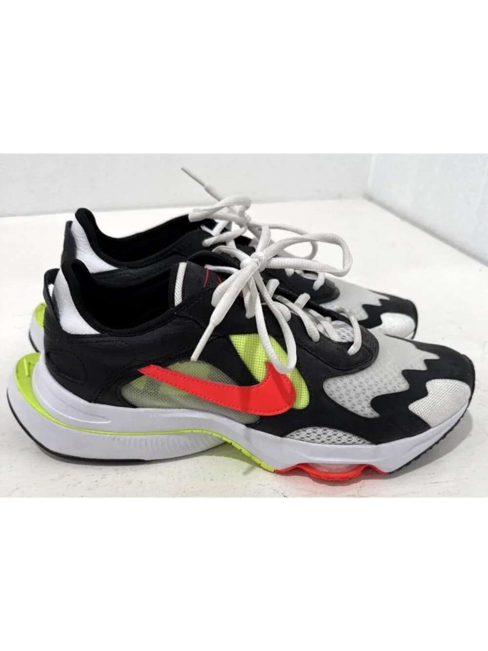 Nike Air Zoom Division Black Crimson Volt US Running CK2946 001 Womens Size 8.5